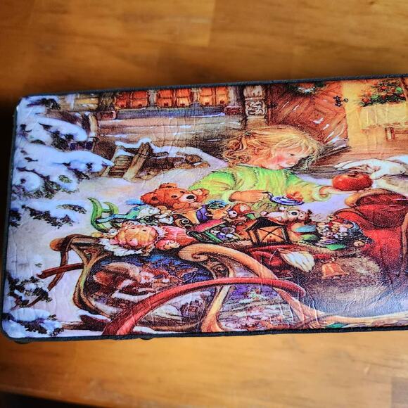 Santa Clause Sleigh Faux Leather Wine Bottle Gift Box Corkscrew and Accessories - Picture 4 of 10